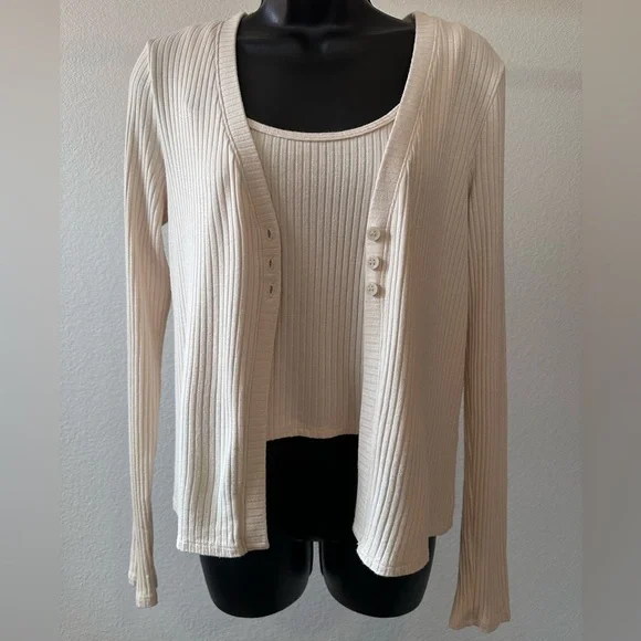 Beyond Yoga Set Well Travelled Cardigan and Tank - Picture 9 of 12